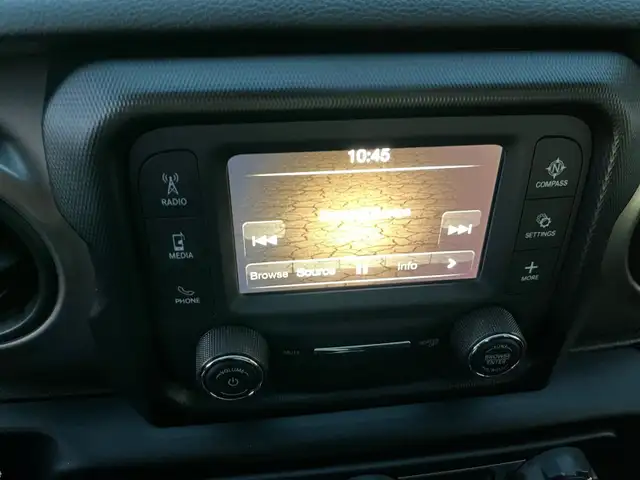 2020 Jeep Wrangler JL Sport in Cars & Trucks in Ottawa - Image 16