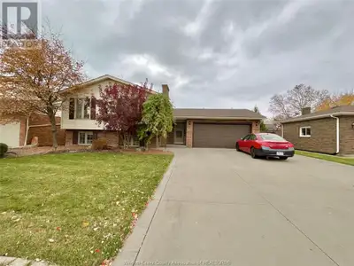 456 AMBERLY Unit# MAIN FLOOR Tecumseh, Ontario