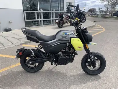 CLEARANCE SALE SAVE $575 ON PAPIO 125 CL! CALL/TEXT 403-230-1920.The 2025 CFMOTO Papio 125 CL delive...