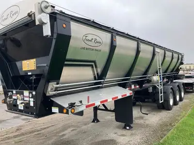 Stock #: TW134888 COMING SOON! Gravel, Live Bottom, Tridem axle, Conveyor control valve forward/ rev...