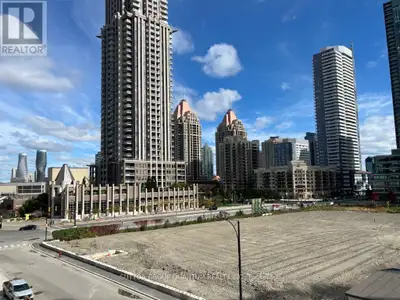 301 - 4130 PARKSIDE VILLAGE DRIVE NW Mississauga (City Centre),