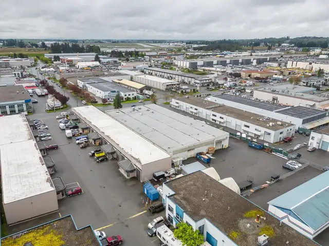 31281 WHEEL AVENUE Abbotsford, British Columbia in Commercial & Office Space for Rent in Abbotsford - Image 4