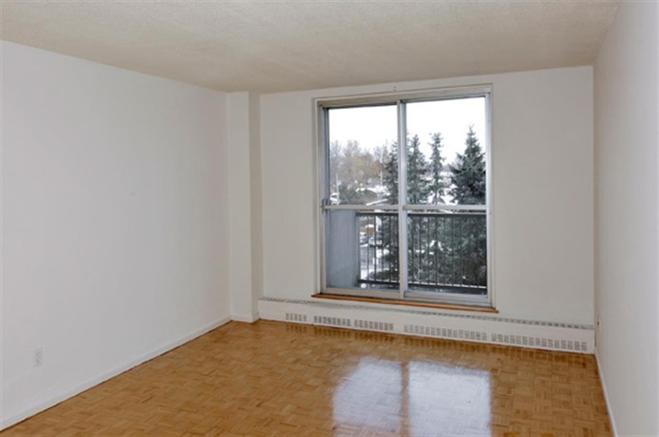 2 Bed Near Algonquin College 2