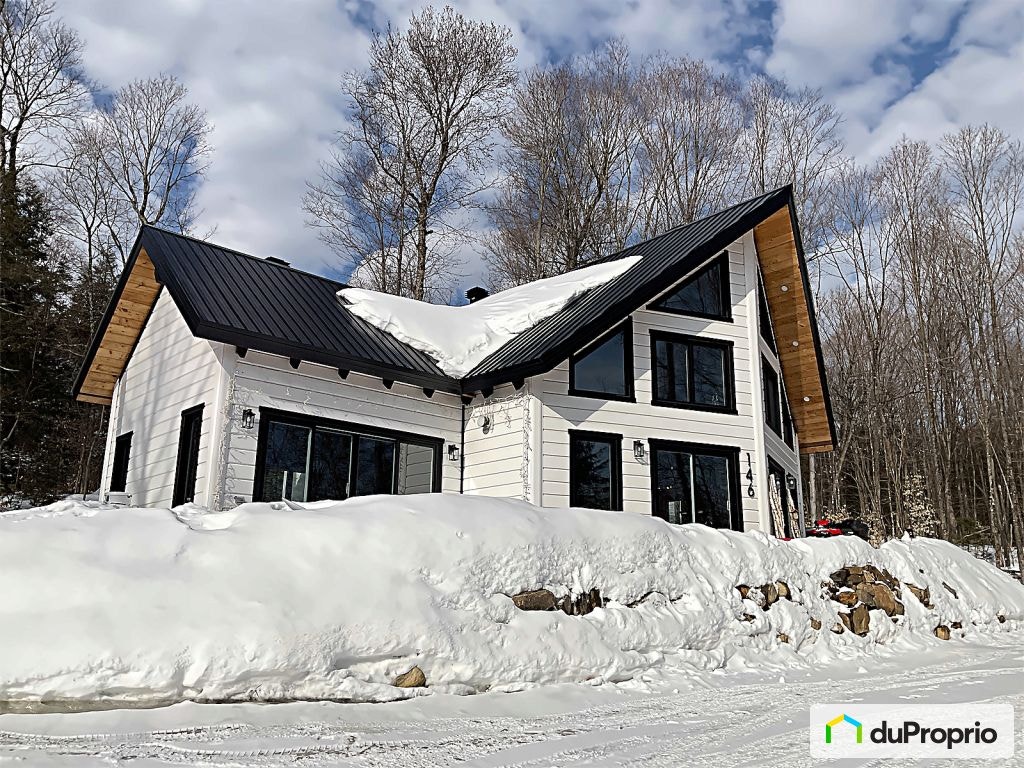 $949,000 - 1 1/2 Storey for sale in St-Gabriel-De-Brandon — photo 1
