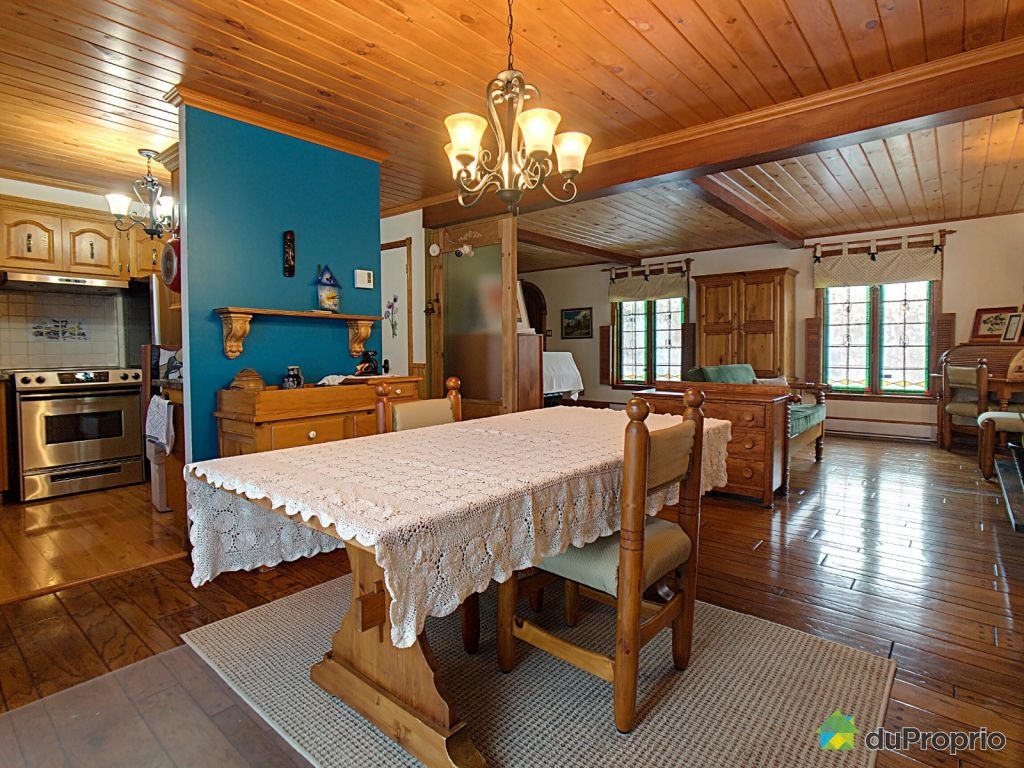 $599,000 - 2 Storey for sale in Chicoutimi (Chicoutimi) — photo 2