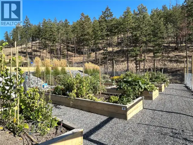 3446 Hilltown Close Crescent Kelowna, British Columbia in Land for Sale in Penticton - Image 9