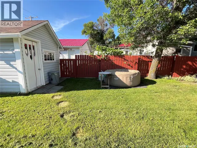 214 Marsh STREET Maple Creek, Saskatchewan in Houses for Sale in Swift Current - Image 12