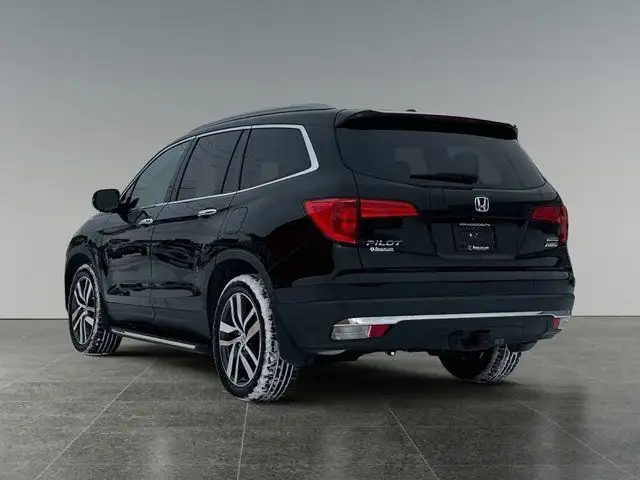 2017 Honda Pilot Touring in Cars & Trucks in Calgary - Image 5