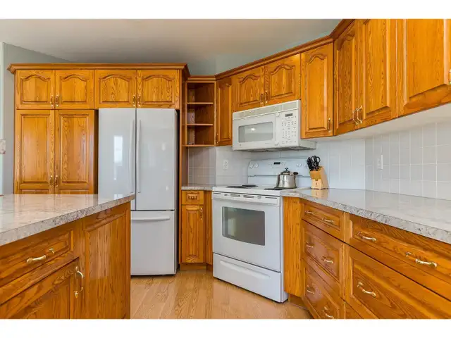 35148 KNOX CRESCENT Abbotsford, British Columbia in Houses for Sale in Abbotsford - Image 6