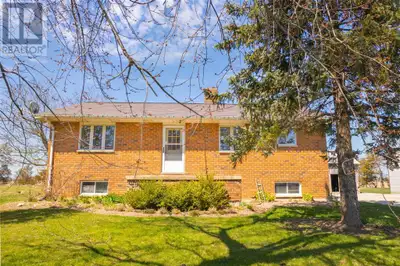 5726 LAKESHORE ROAD Bosanquet, Ontario