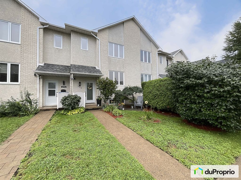 $455,000 - Townhouse for sale in Repentigny (Le Gardeur) — photo 1