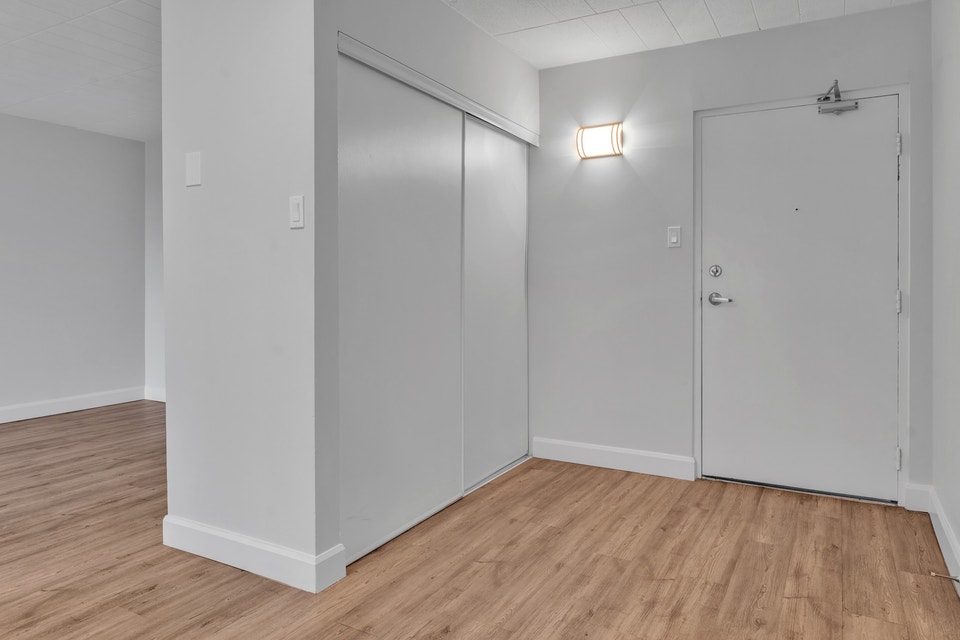 Village Towers Apartments - 2 Bedroom Apartment for Rent - Kings 3