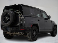 This 2022 Land Rover Defender 110 X P400 is a Canadian vehicle with a clean Carfax report. Finished... (image 3)