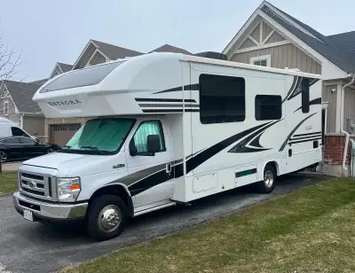 2019 Entegra Odyssey 25R Tommy Bahama edition made by Jayco $25,000.00 below market value. This low...