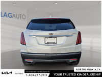 2022 Cadillac XT5 Premium Luxury Platinum Ready for anything, from the streets of Calgary to the hig... (image 2)
