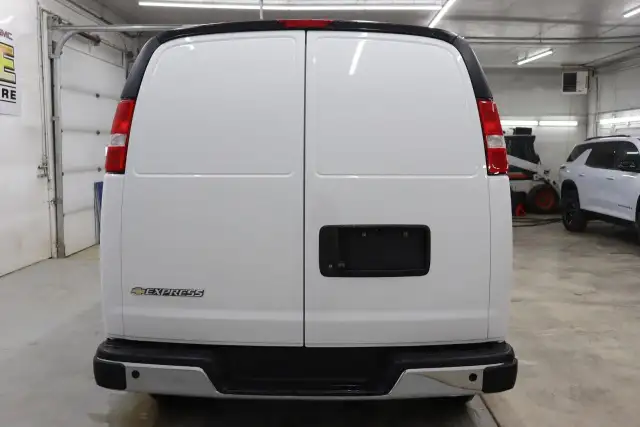 2026 Chevrolet Express 3500 Work Van597331739190896645