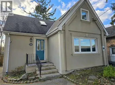 For more info on this property, please click the Brochure button. 1568 Cawthra Court, Mississauga (M...