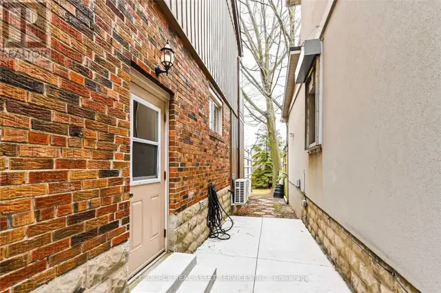 BASEMENT - 25 MANN AVENUE Toronto (Mount Pleasant East), Ontario63005669765123122