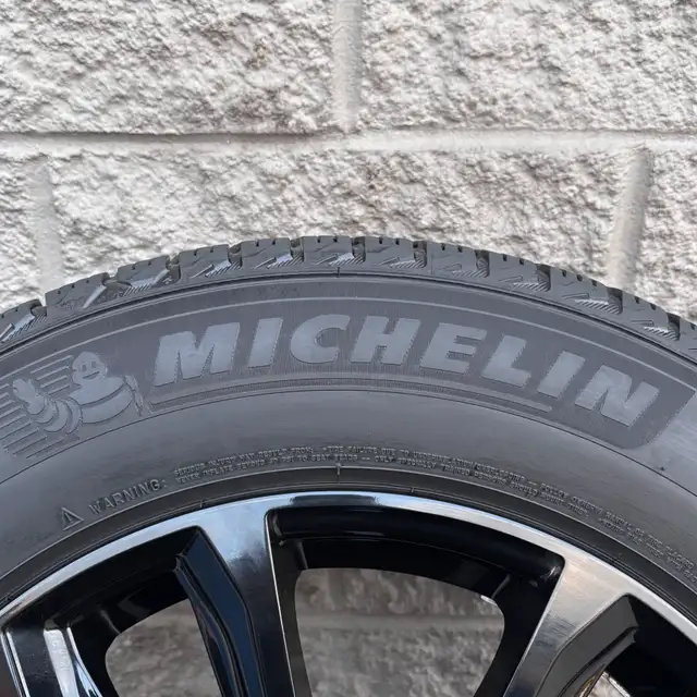 (95%) 4x 235/65R18 Michelin Winters w/ Lexus RX Rims + TPMS in Tires & Rims in City of Toronto - Image 6