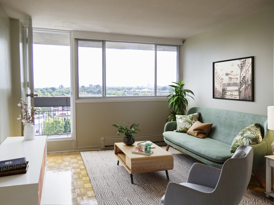 2 Bed Apartment - Little Italy - December from $1749 + hydro 4