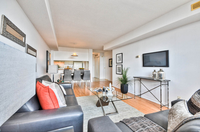 Beautiful  2 Bedroom Apartment in Long Term Rentals in Ottawa