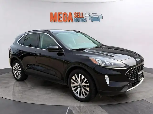 2022 Ford Escape Titanium