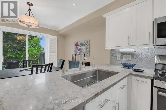 6D BROWN DRIVE St. Catharines (Rykert/Vansickle), Ontario in Houses for Sale in St. Catharines - Image 16