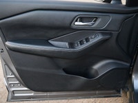 Exterior Highlights Exclusive blacked-out styling: dark chrome V-Motion grille, black mirror caps, b... (image 9)