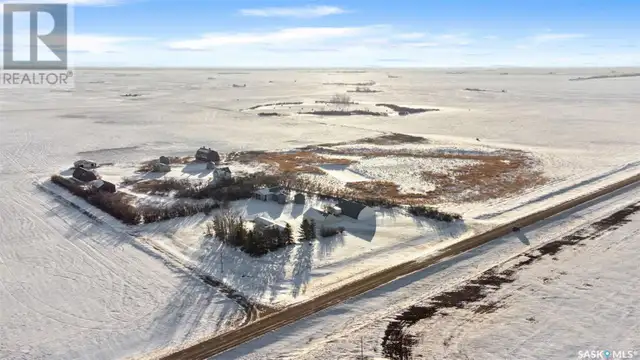 Bender Acreage Loreburn Rm No. 254, Saskatchewan in Houses for Sale in Moose Jaw - Image 11