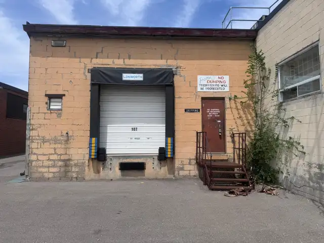 3,000SF Warehouse/Showroom/Industrial Space–Tycos Dr–Loading doc in Commercial & Office Space for Rent in City of Toronto - Image 7