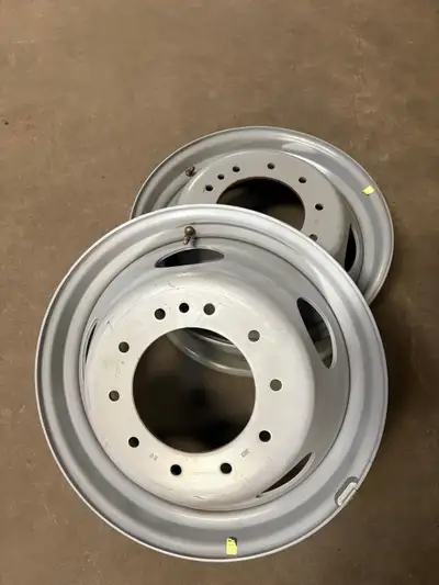 Steel Wheels Off Ford F550 Size - 19.5 Price - $95.00/each OEM FORD RIMS Fas-Tire 416 284 8473 650 C...