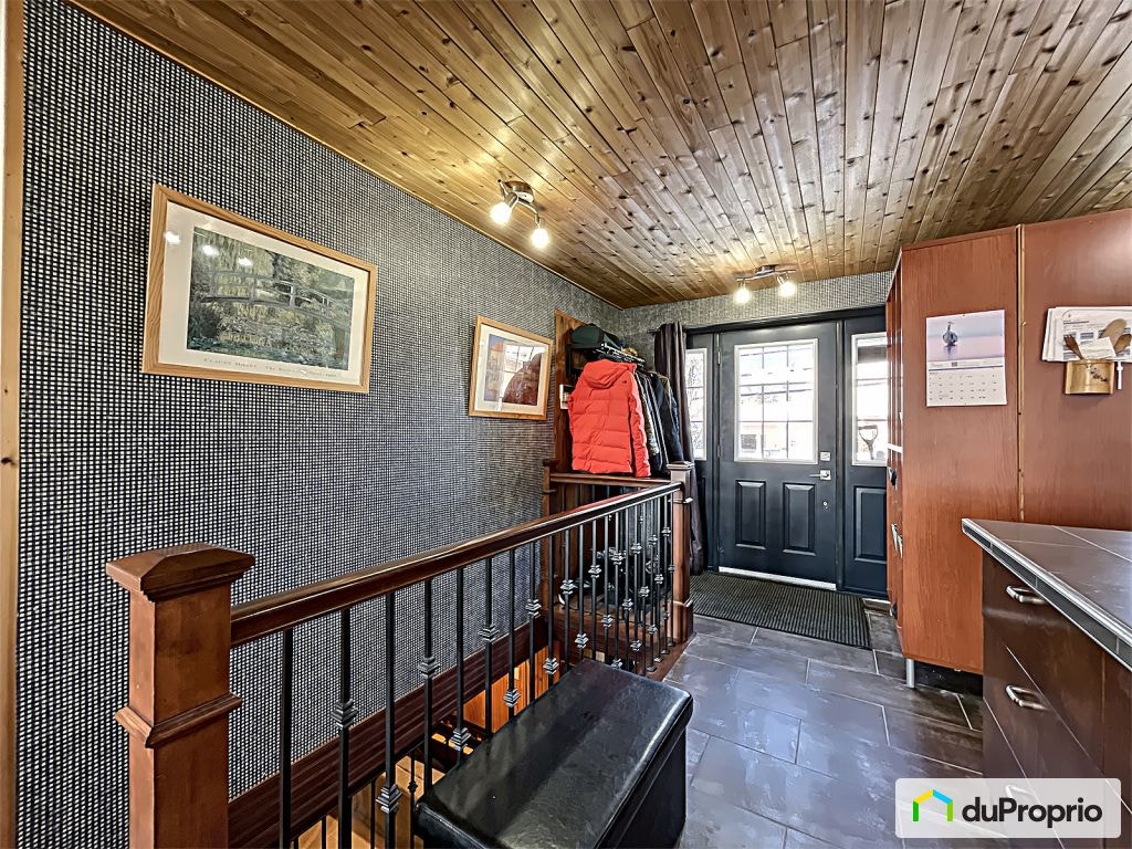 $864,900 - Bungalow for sale in Roxton Pond — photo 3