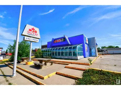 FOR LEASE - HIGH-VISIBILITY MAIN STREET LOCATION! Previously operated as a drive-thru restaurant, th...