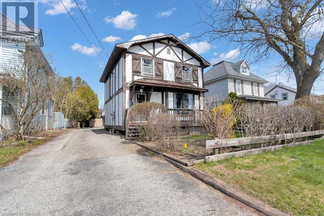 22 PINE Street Tillsonburg, Ontario in Houses for Sale in Norfolk County