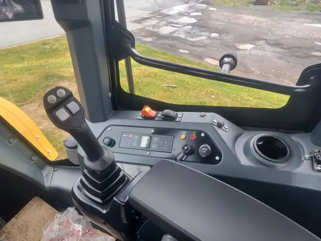 SANY SW305K WHEEL LOADER in Heavy Equipment in Dartmouth - Image 12