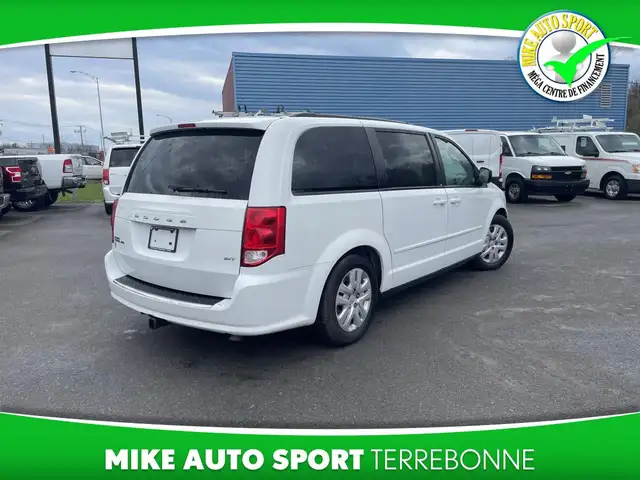 Dodge Grand Caravan Familiale 4 portes SXT 2014 in Cars & Trucks in Laval / North Shore - Image 5