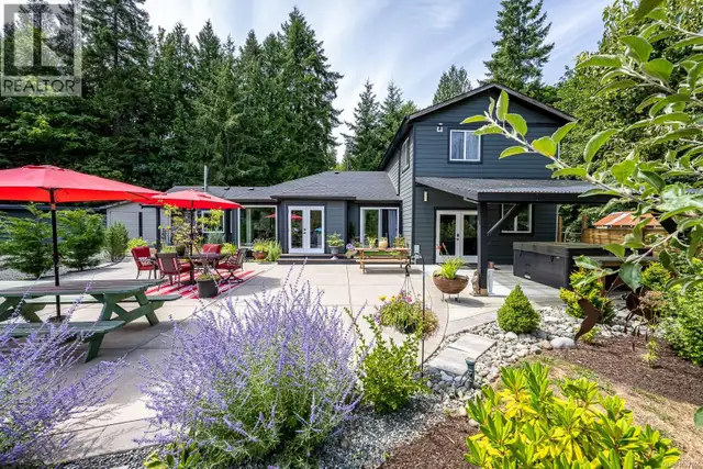 3840 SMALL Rd Courtenay, British Columbia in Houses for Sale in Comox / Courtenay / Cumberland - Image 4