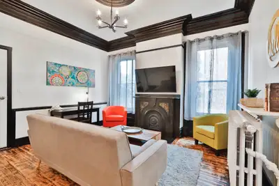 JULY 1ST (u2)GERMAIN ST FULLY FURNISHED UPTOWN  ONE BEDROOM