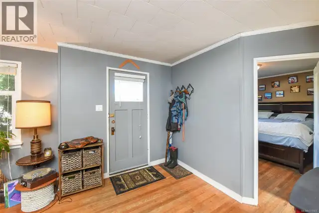 2767 Ulverston Ave Cumberland, British Columbia in Houses for Sale in Comox / Courtenay / Cumberland - Image 7