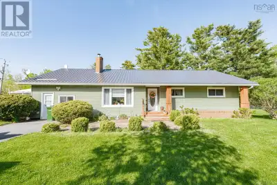 This beautifully maintained four-bedroom bungalow offers comfort, space, and versatility all in one...
