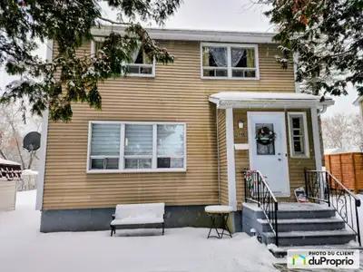 Duplex avec revenus annuels 16 800.00 $. Secteur paisible. Aubaine pour un premier acheteur occupant...