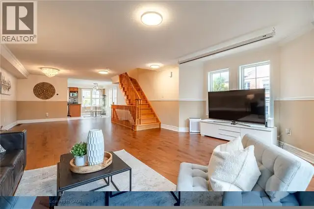 38 ARCHIBALD Mews Toronto, Ontario in Houses for Sale in City of Toronto - Image 21