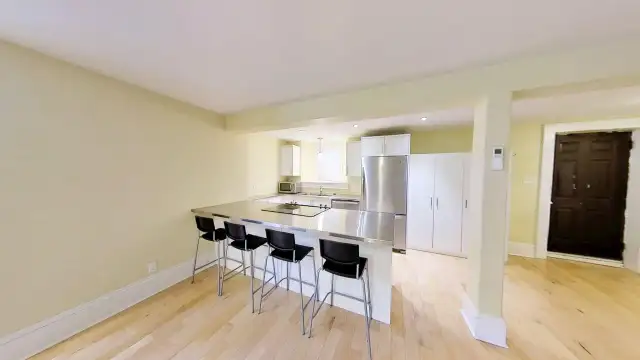 RENOVATED ONE BEDROOM IN BEAUTIFUL SOUTH END HERITAGE PROPERTY! in Long Term Rentals in City of Halifax - Image 7