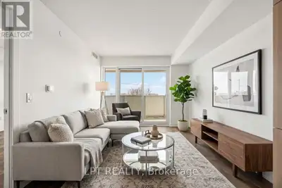Welcome to Universal City East, a vibrant new condominium community in Pickering's desirable Bay Rid...