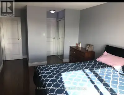 This beautifully maintained, sun-filled condominium unit offers a perfect balance of comfort, functi...