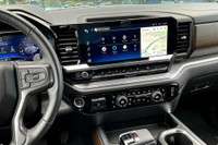 6.2 L 8 Cyl Engine Vehicle Options: Leather Interior, Panoramic Roof, 360 Degree Camera, Heads-up Di... (image 5)