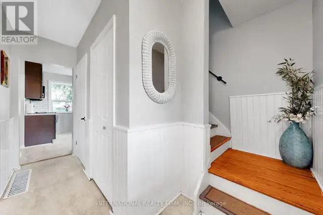 62 Porchester Drive Toronto (Woburn), Ontario, photo 4 of 4