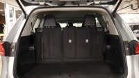 This Toyota Grand Highlander Hybrid has a strong Gas/Electric I-4 2.5 L/152 engine powering this Var... (image 7)