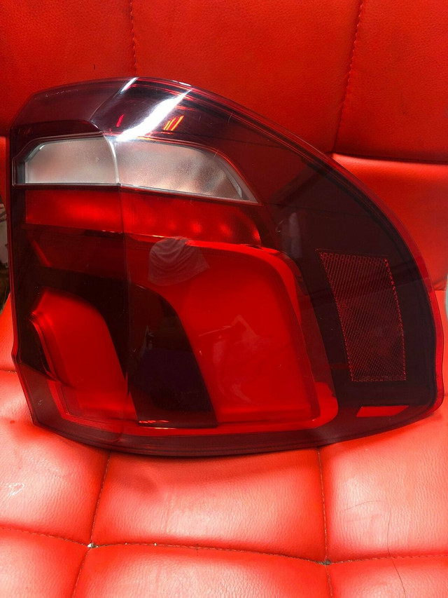 2014 2015 2016 2017 BMW X5 F15 LEFT SIDE LED TAIL LIGHT OEM Both in Auto Body Parts in City of Toronto - Image 2