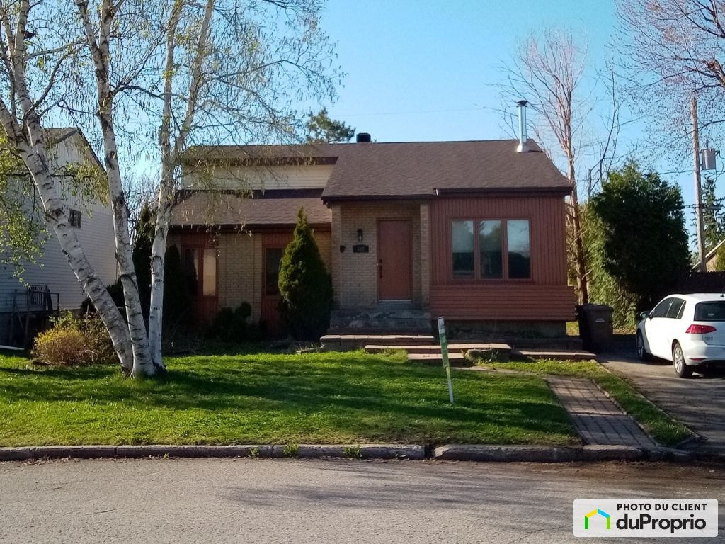 $629,000 - Split Level for sale in Vimont — photo 1